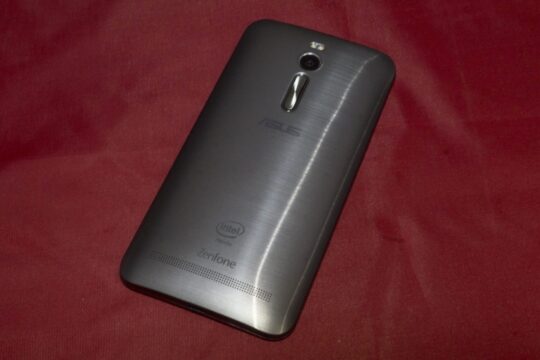 Zenfone2(ZE551ML)を購入したので開封レビュー