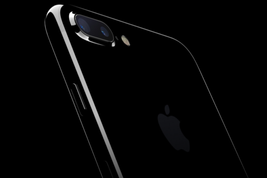 FOMAからなら最安15,552円!! NTTドコモ、8月10日からiPhone 7シリーズの「契約変更」を大幅値引き。