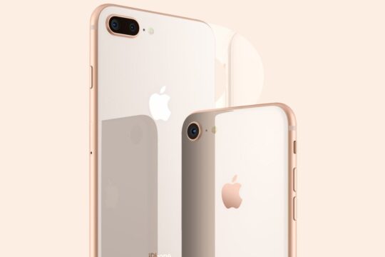 iPhone 8・8 Plus＆Apple Watchの予約は9月15日 16時01分からスタート。