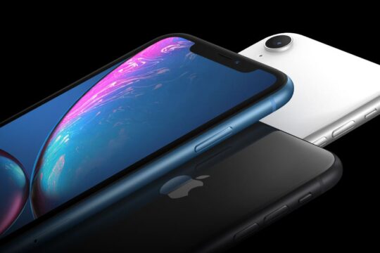 NTTドコモのiPhone XRの本体価格・月額料金をご紹介。月サポの金額はXSと同額。