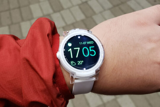 GPS搭載、最新のWear OS 2.1にもアップデートで対応。スマートウォッチ「TicWatch E」「TicWatch S」が30％オフ。