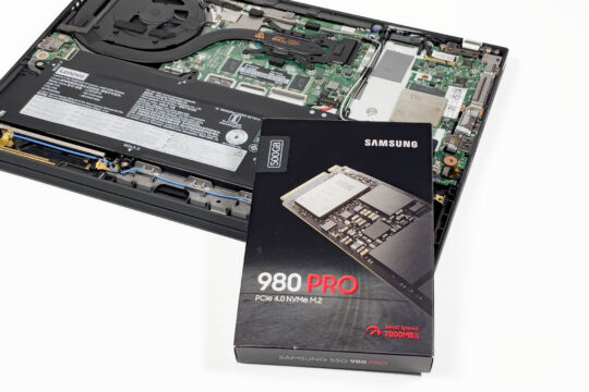 ThinkPad X13 Gen2のSSD交換手順