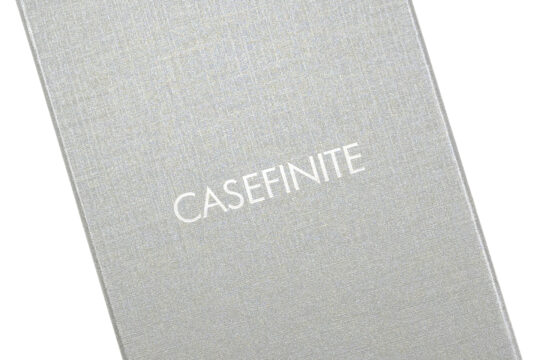 スマホの「良い」をそのまま味わう、CASEFINITEの「THE FROST AIR」