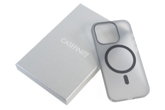 iPhone 15 Proもしっかり保護、CASEFINITE「THE FROST AIR ULTRA」【PR】